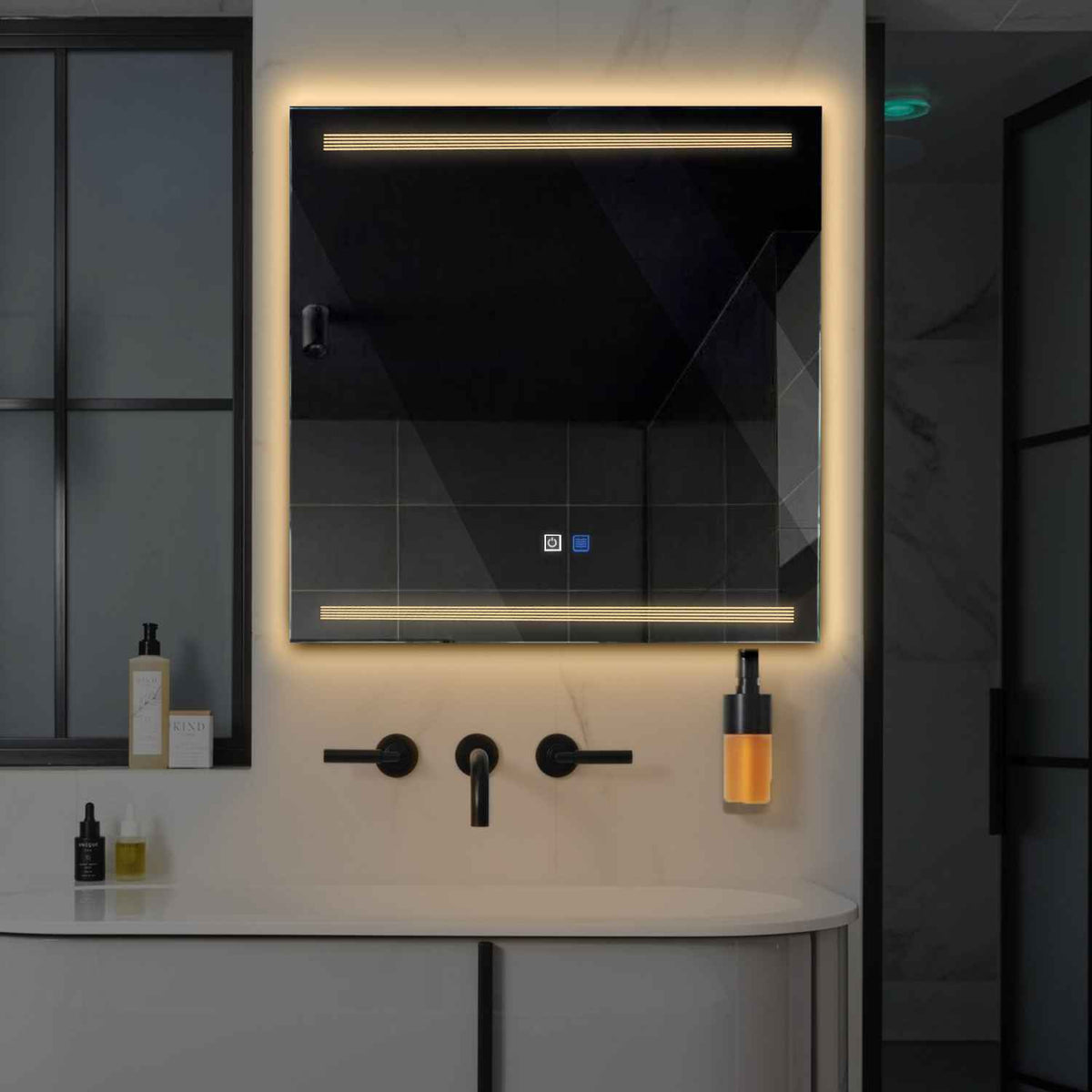 LED Spiegel Quadratisch | Touch-Schalter | Anti-Beschlag-Funktion | Warmweißes Licht - Reyze Seria Minimal Model 8
