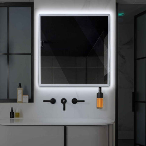 LED Spiegel Quadratisch | Wandschalter-Steuerung | Kaltweißes Licht - Reyze Seria Edge Model 1