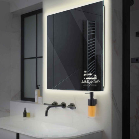 LED Spiegel Quadratisch | Wandschalter-Steuerung | Neutralweißes Licht - Reyze Seria Motivated Model 3