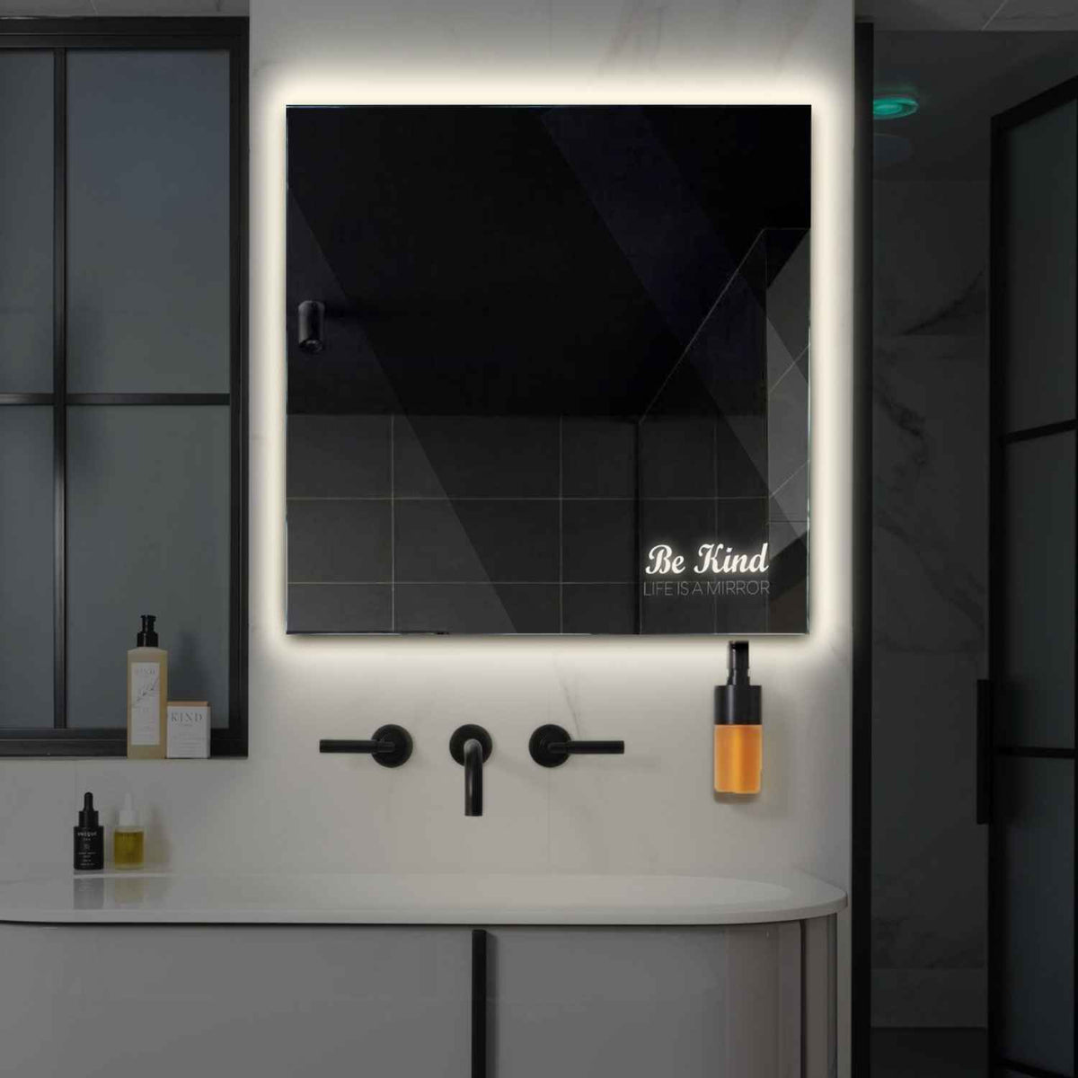 LED Spiegel Quadratisch | Wandschalter-Steuerung | Neutralweißes Licht - Reyze Seria Motivated Model 6