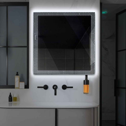 LED Spiegel Quadratisch | Wandschalter-Steuerung | Kaltweißes Licht - Reyze Seria Official Model 2